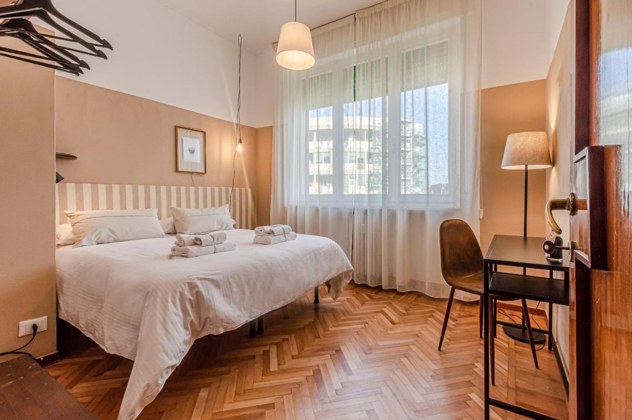 Frank'S And Art Love Apartments Ливорно Экстерьер фото