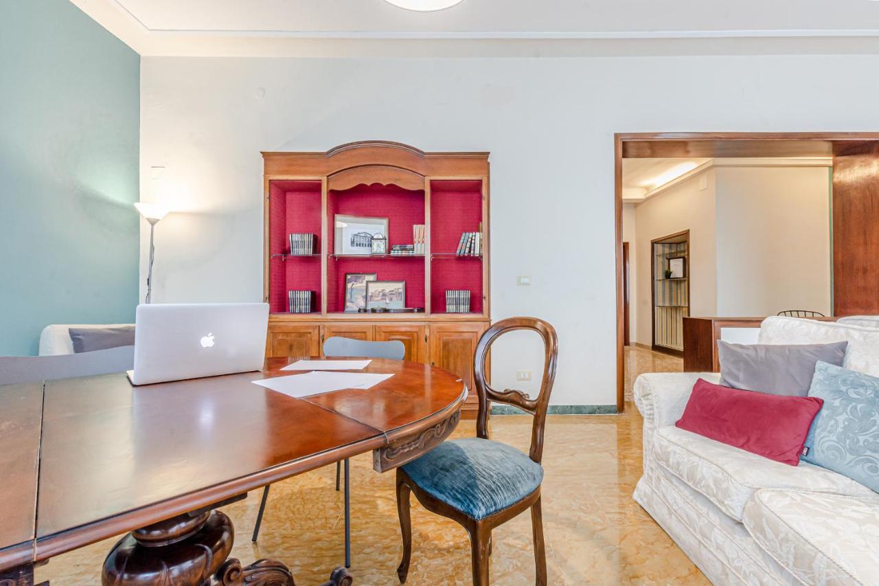 Frank'S And Art Love Apartments Ливорно Экстерьер фото